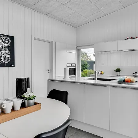 3 Bedroom Stunning Home In Borkop * ボルコップ